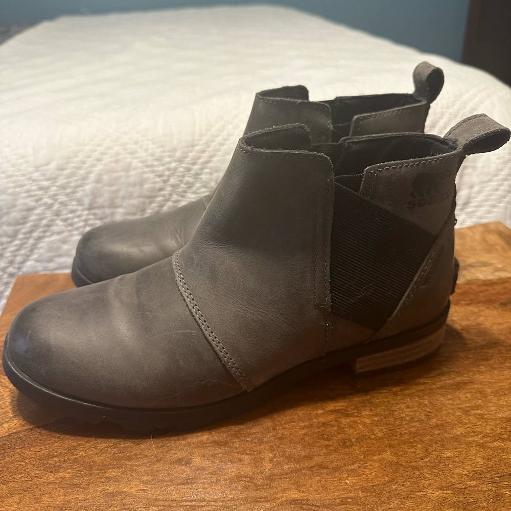 SOREL Emelie Chelsea boot